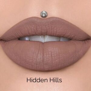 Hidden Hills, NIB JEFFREE Star Velour Liquid Lipstick